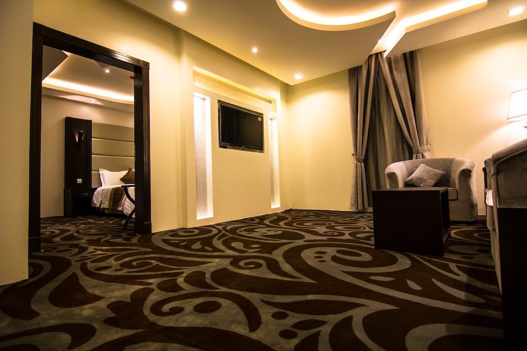 Rest Night Hotel Suites - Al Moroj Riyadh Rum bild